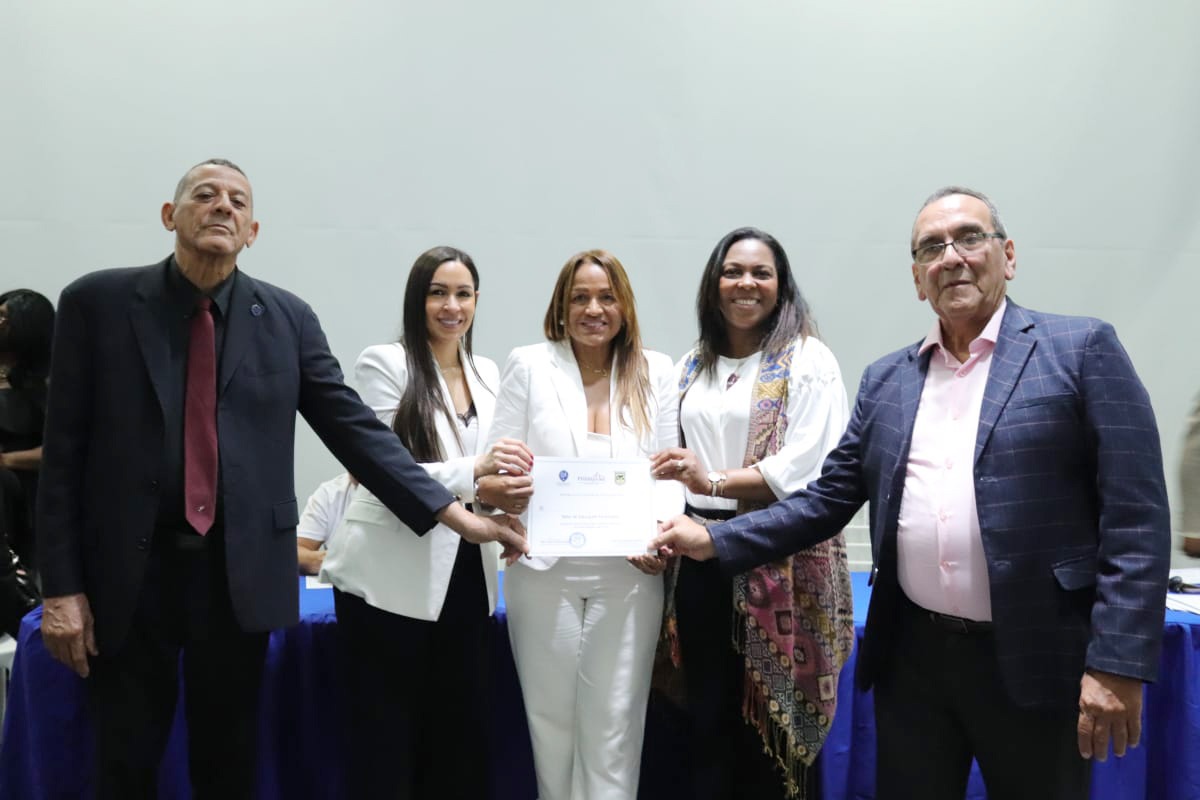 Certifican A Miocroempresarias Certifican A Miocroempresarias